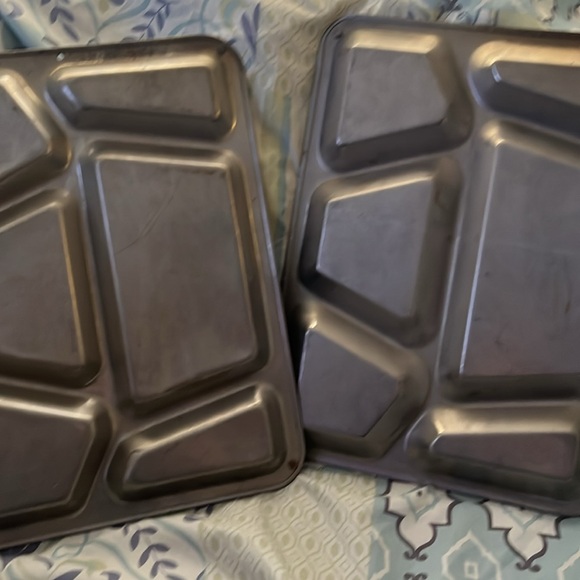 Vintage metal cafeteria tray lot of 2 - Picture 5 of 5
